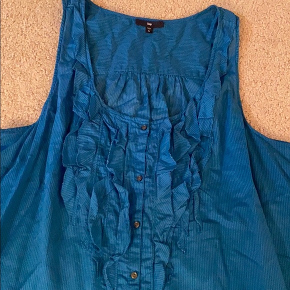 Gap Tank Top - Picture 2 of 3